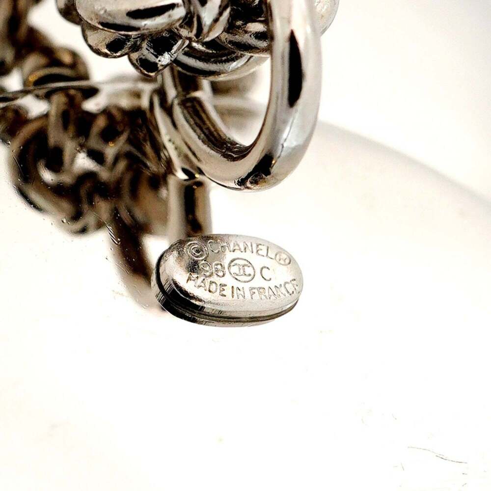 CHANEL Authentic White Necklace - Picture 5 of 9